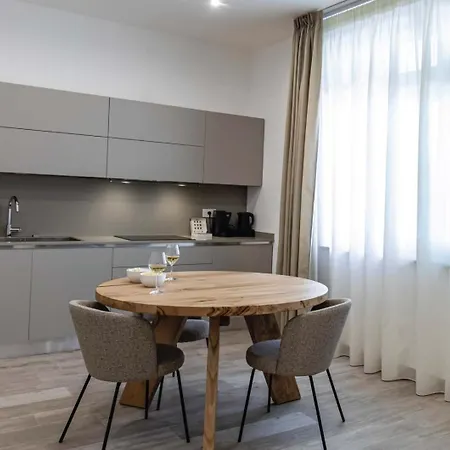 Sabbia And Konukevi Tropea